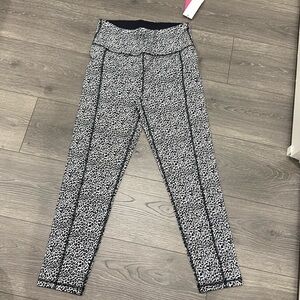 LILLY PULITZER SIZE M LEGGINGS NWT